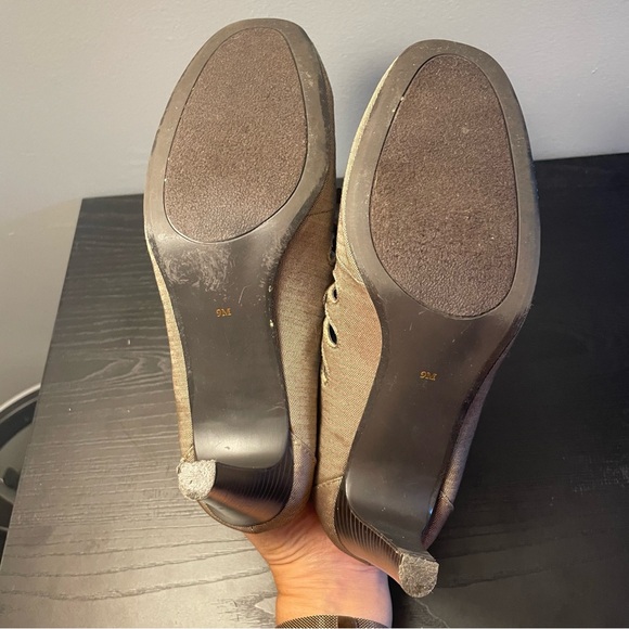 Ann Marino Women’s Dress Shoes 9M Heels Brown Satin Bow Cutouts Retro Academia - Picture 9 of 13